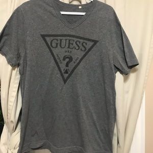 Guess tee